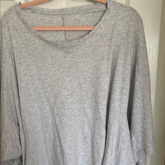 Aerie Light Gray 3/4 Sleeve Crop Top - Picture 1 of 4
